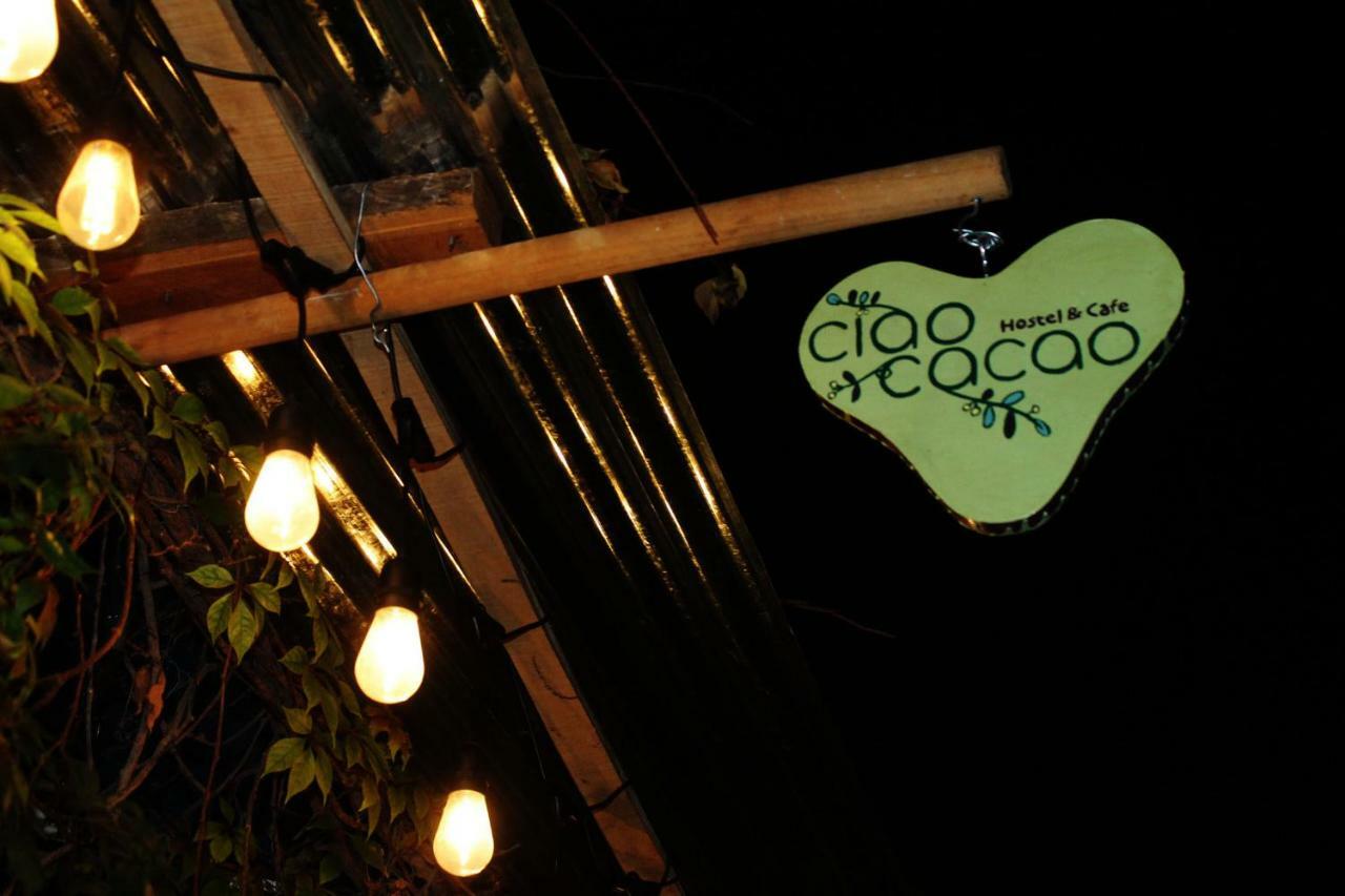 Ciao Cacao Hostel & Vegan Cafe Flores Exteriör bild
